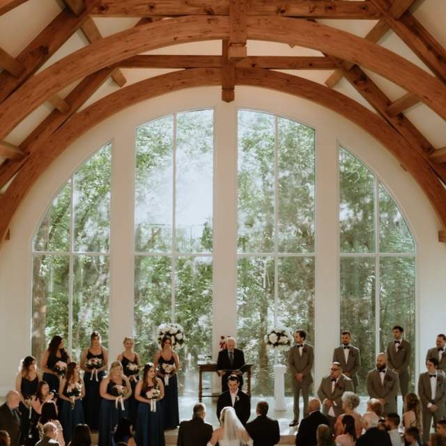 12 Creative Wedding Venue Ideas for a Truly Memorable Celebration - Image 4
